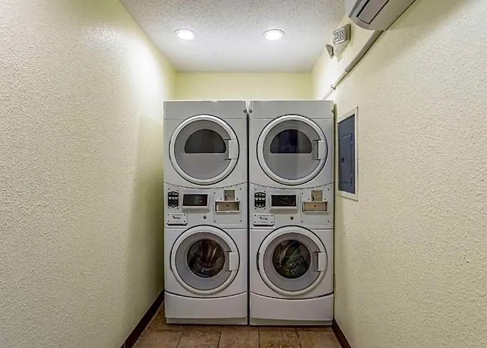 Budget Inn